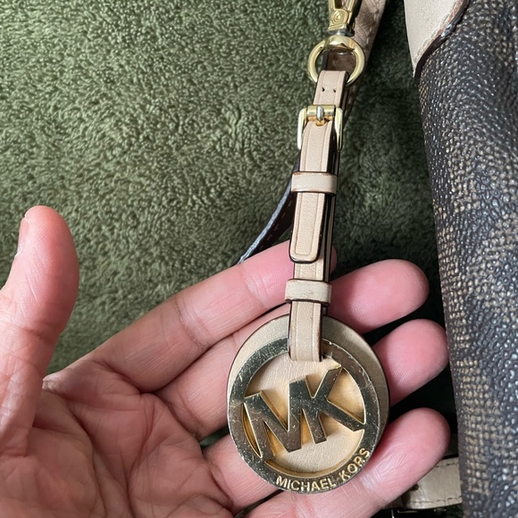 🌸MICHAEL KORS Crossbody bag🌸 - Picture 9 of 16